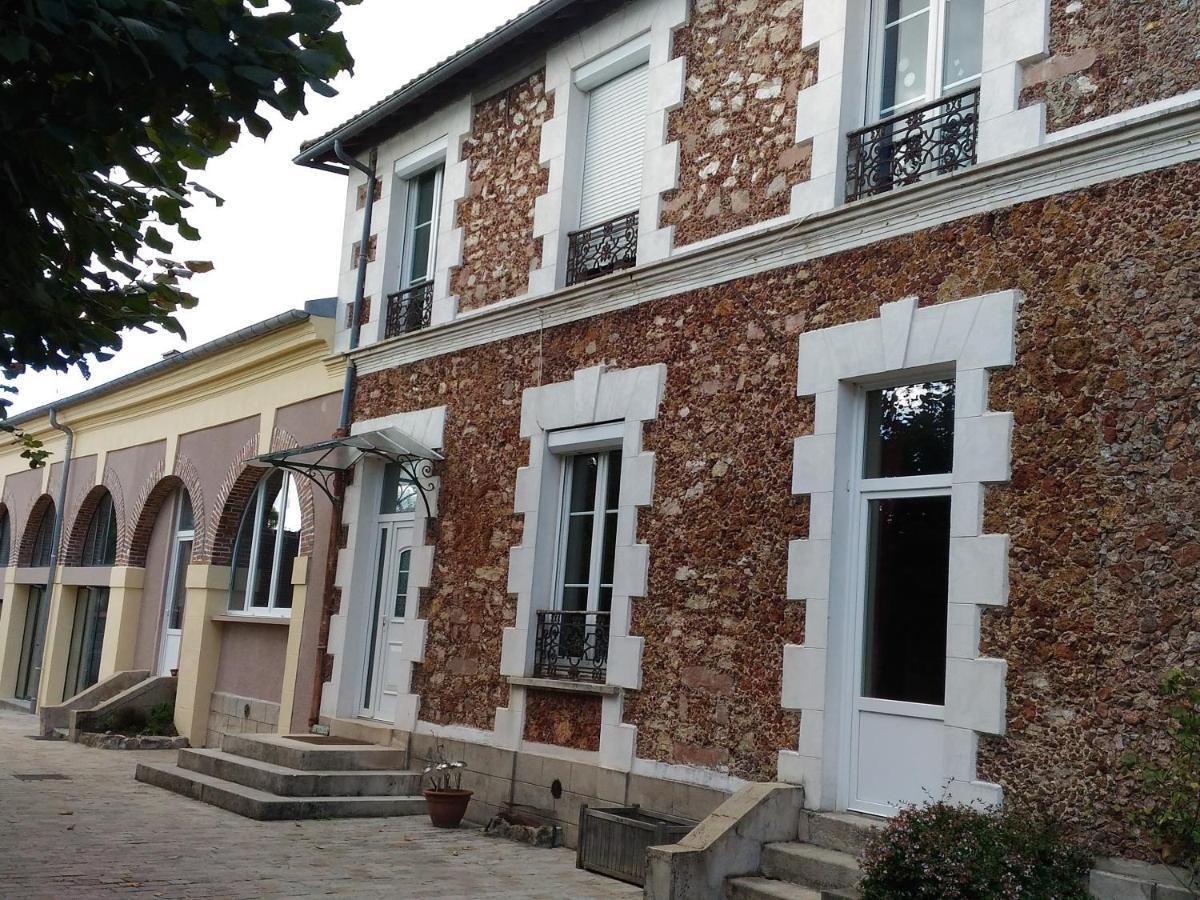Les Tilleuls Chailly-en-Biere Exterior photo